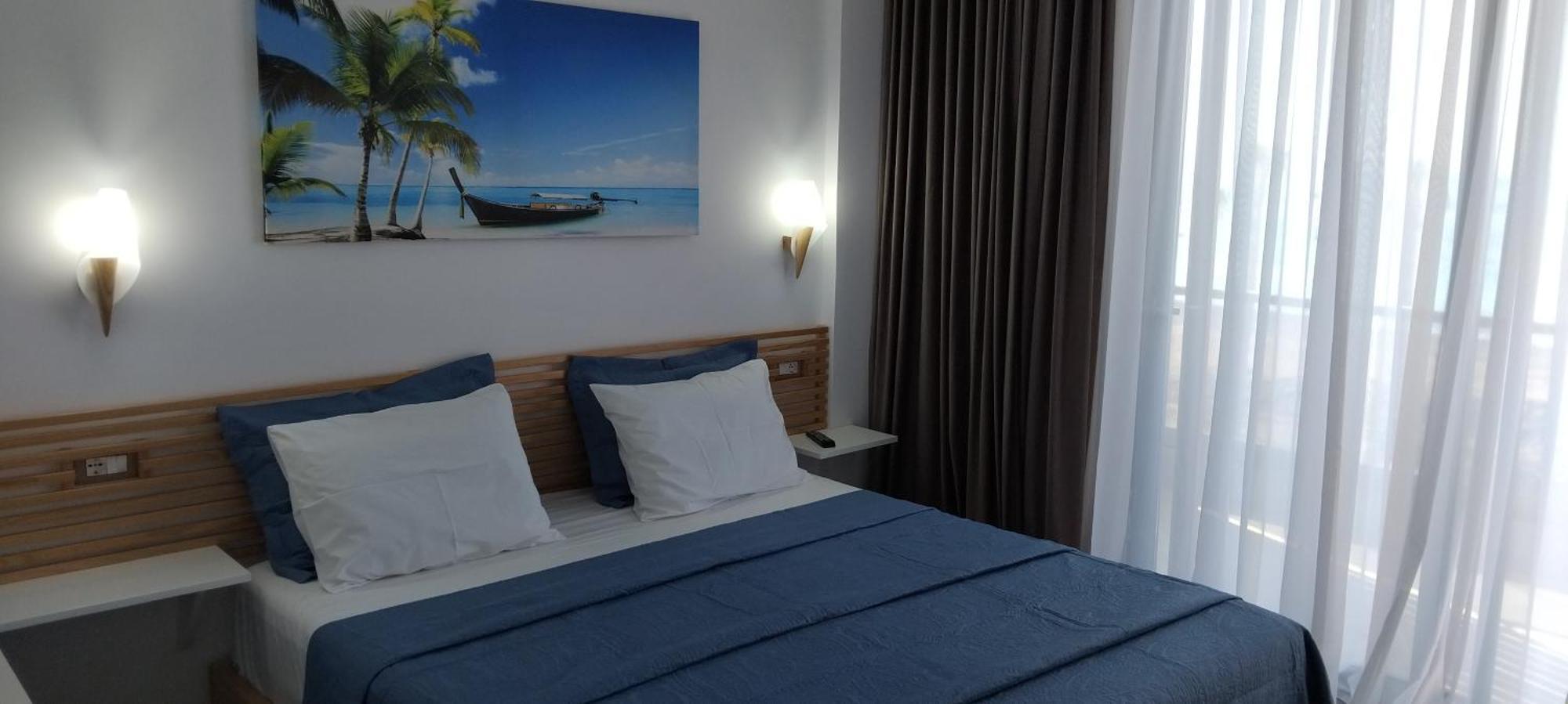 Anxhelos Hotel Himare Ruang foto
