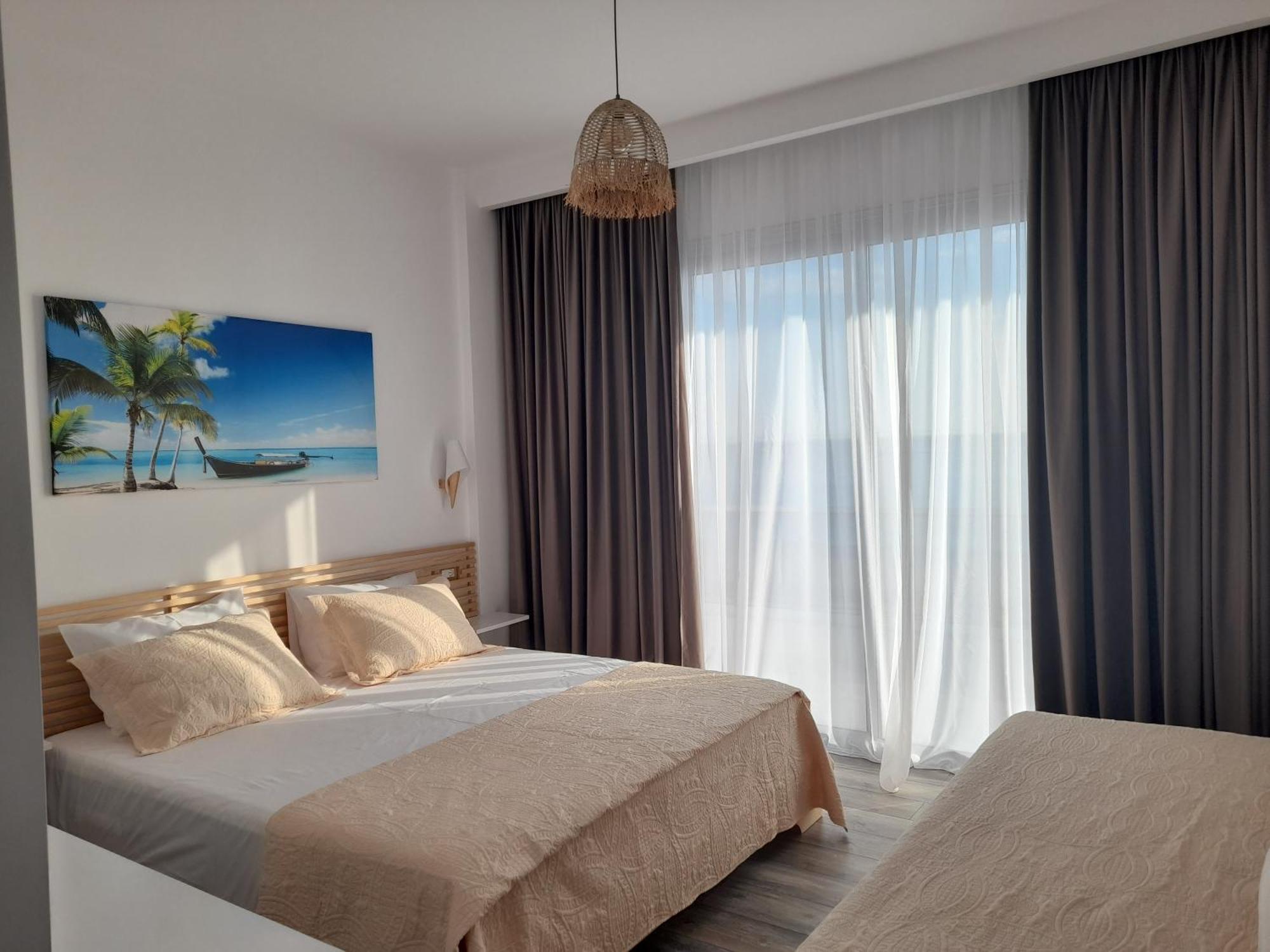 Anxhelos Hotel Himare Ruang foto